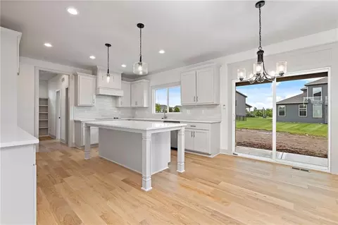 Kitchen - 17132 W 164th Ter, Olathe, KS 66062 photo 1 of 6
