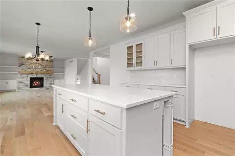 Kitchen - 17132 W 164th Ter, Olathe, KS 66062 photo 6 of 6