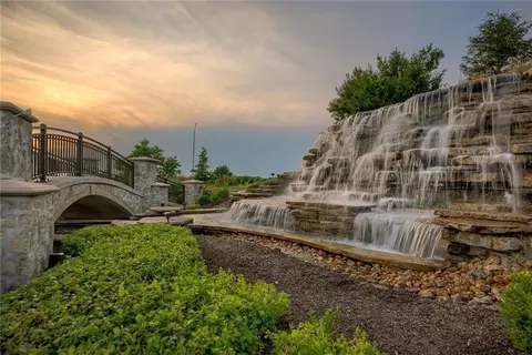 View/Area - 17132 W 164th Ter, Olathe, KS 66062 photo 3 of 4