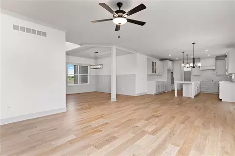 Living - 17132 W 164th Ter, Olathe, KS 66062 photo 5 of 5