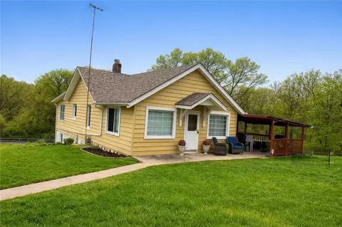 4963 Silver Ave, Kansas City, KS 66106