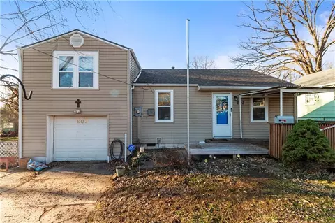 603 E Myrtle St, Independence, MO 64055