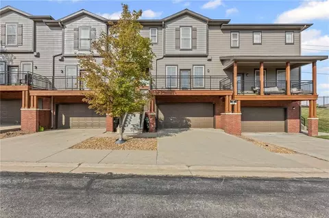 5245 Overland Dr #C9, Lawrence, KS 66049