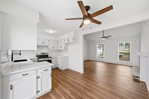 5761 N Anita Ave, Kansas City, MO 64151