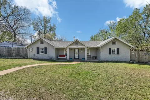 207 Rajah Rd, Independence, KS 67301