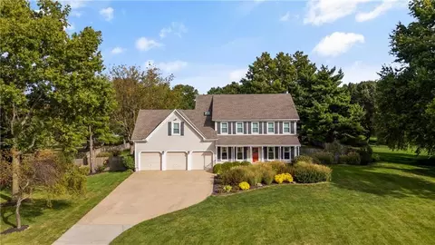11600 W 156th Ter, Overland Park, KS 66221