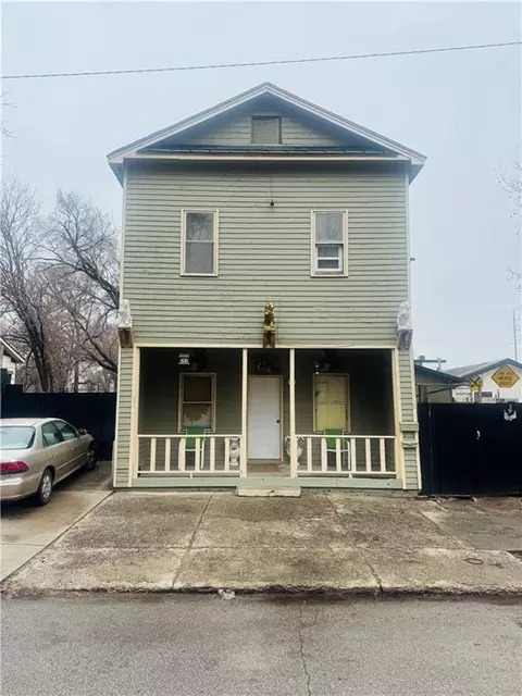 919 S 8th St, Kansas City, KS 66105