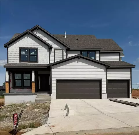 6100 Barth Rd, Shawnee, KS 66226