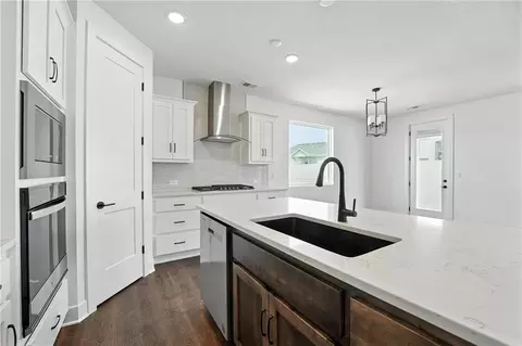 1412 N 162nd Ter, Basehor, KS 66007