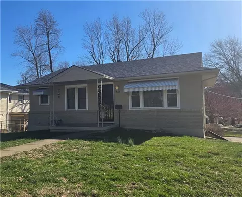 2435 S Glenwood Ave, Independence, MO 64052