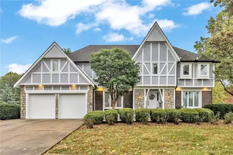 510 Opera House Ln, Odessa, MO 64076