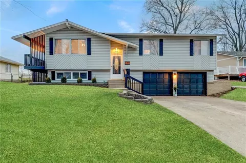 309 NE 88th Ter, Kansas City, MO 64155