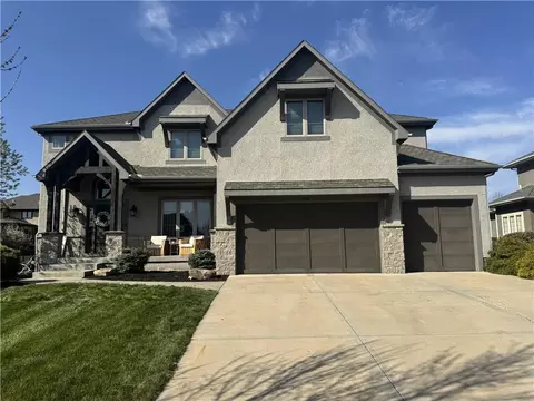 11316 W 166th Pl, Overland Park, KS 66221