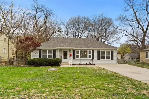 6536 Lowell Ave, Overland Park, KS 66202