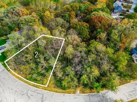 5575 NW Heritage Hill Rd, Parkville, MO 64152