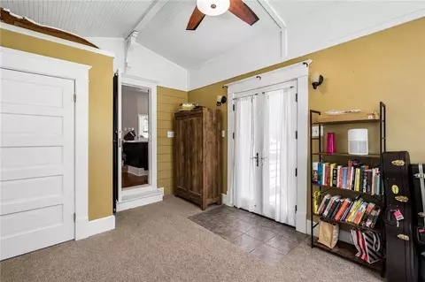 Entry Way - 424 Walnut St, Weston, MO 64098 photo 2 of 4