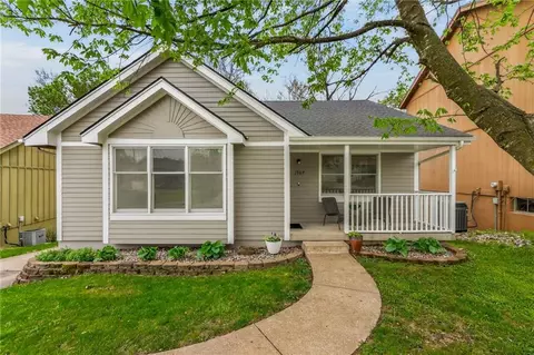 1907 NW 62nd Ter, Kansas City, MO 64151
