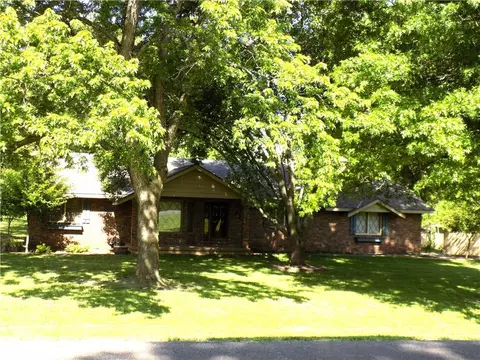 1200 S Lincoln St, Ottawa, KS 66067
