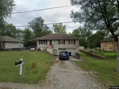 123 NE 981 Rd, Knob Noster, MO 65336