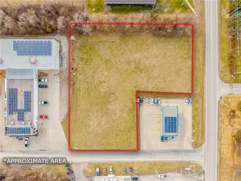 Pear Street, Saint Joseph, MO 64503