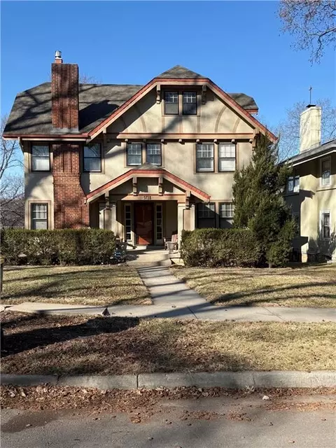 5728 Grand Ave, Kansas City, MO 64113