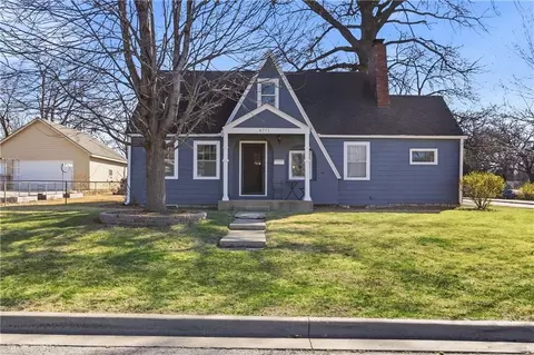 4771 Falmouth St, Roeland Park, KS 66205