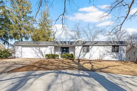 1304 Limit St, Leavenworth, KS 66048