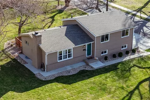 13621 W 90th Pl, Lenexa, KS 66215