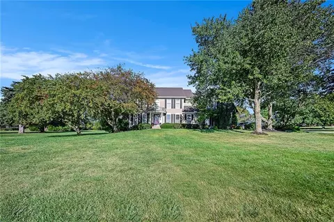16970 Grandview St, Overland Park, KS 66085