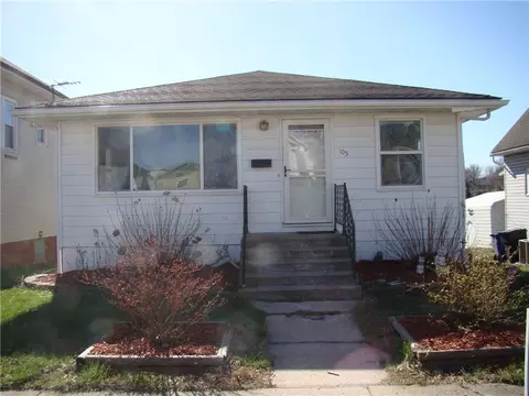 105 W 23rd St, Higginsville, MO 64037