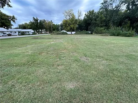 408 E 12th St, Pleasanton, KS 66075 photo 4