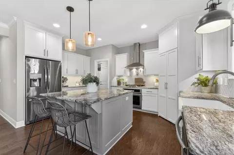 914 Rannoch Ln, Raymore, MO 64083