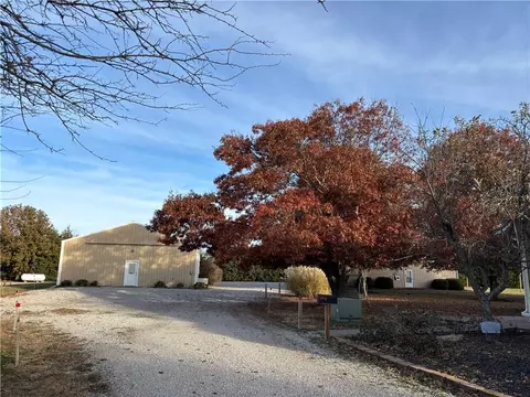 25595 Rockville Rd, Louisburg, KS 66053