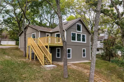 337 W Sugar Lake Dr, Mound City, KS 66056