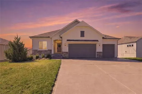 13401 W 182nd St, Overland Park, KS 66013