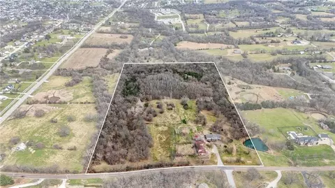 6825 S Arnett Rd, Grain Valley, MO 64029