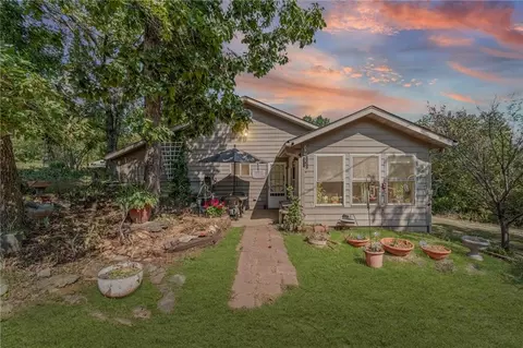 17537 Mockingbird Rd, Warsaw, MO 65355