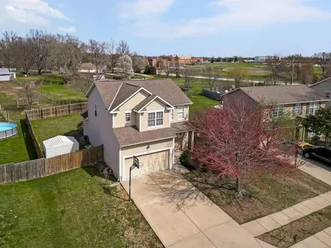 11504 E 207th Cir, Peculiar, MO 64078