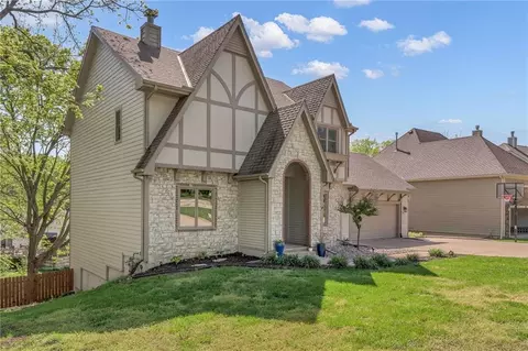 Exterior - 1116 Oak Tree Dr, Lawrence, KS 66049 photo 2 of 18
