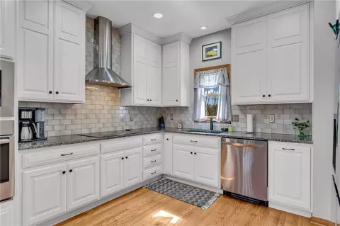 Kitchen - 1116 Oak Tree Dr, Lawrence, KS 66049 photo 2 of 4