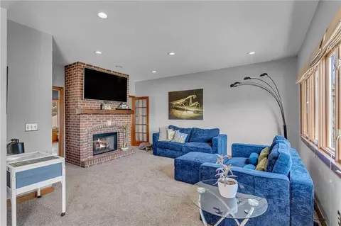 Living - 1116 Oak Tree Dr, Lawrence, KS 66049 photo 3 of 5