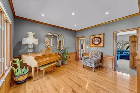 Entry Way - 1116 Oak Tree Dr, Lawrence, KS 66049 photo 3 of 9