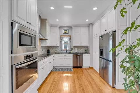 Kitchen - 1116 Oak Tree Dr, Lawrence, KS 66049 photo 1 of 4