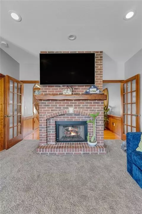 Living - 1116 Oak Tree Dr, Lawrence, KS 66049 photo 4 of 5