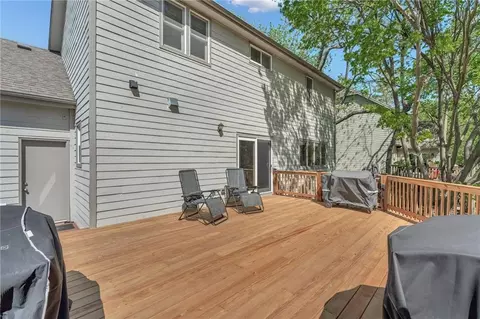 Exterior - 1116 Oak Tree Dr, Lawrence, KS 66049 photo 13 of 18