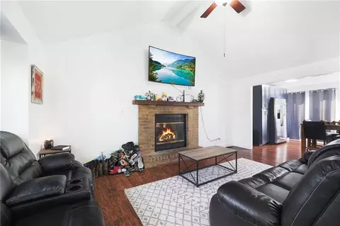 2407 Pearson Cir, Harrisonville, MO 64701
