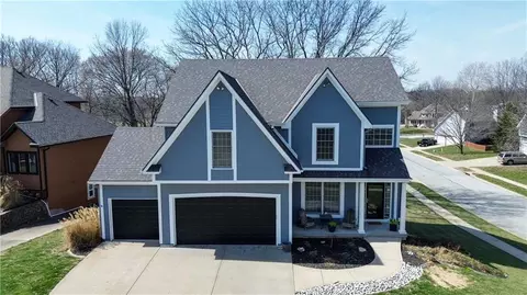 1124 Aspen Dr, Liberty, MO 64068