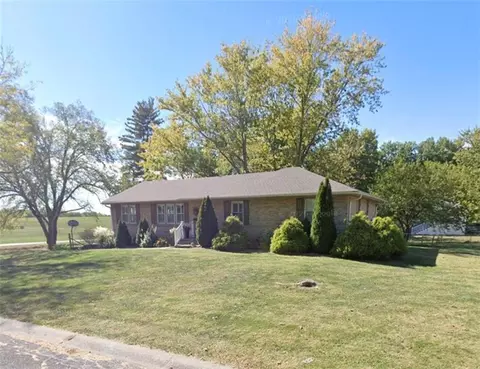 819 S 1st St Ter, Odessa, MO 64076