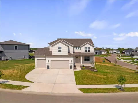 25010 W 142nd St, Olathe, KS 66061