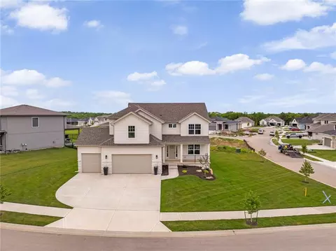 25010 W 142nd St, Olathe, KS 66061